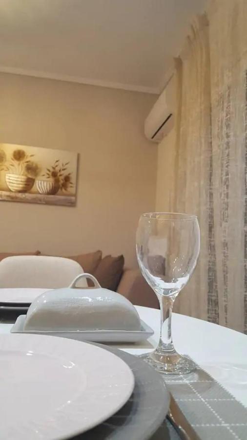 סלוניקי Downtown City Apartment מראה חיצוני תמונה