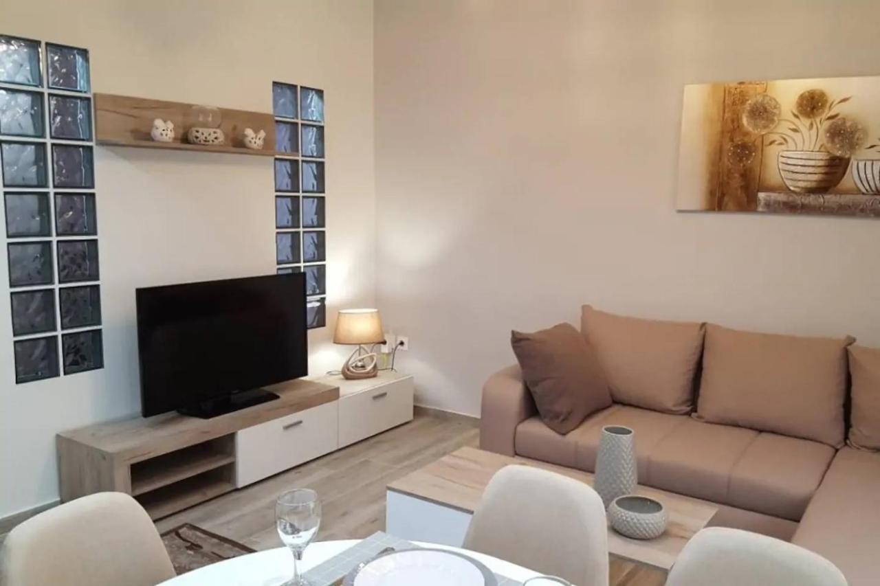 סלוניקי Downtown City Apartment מראה חיצוני תמונה